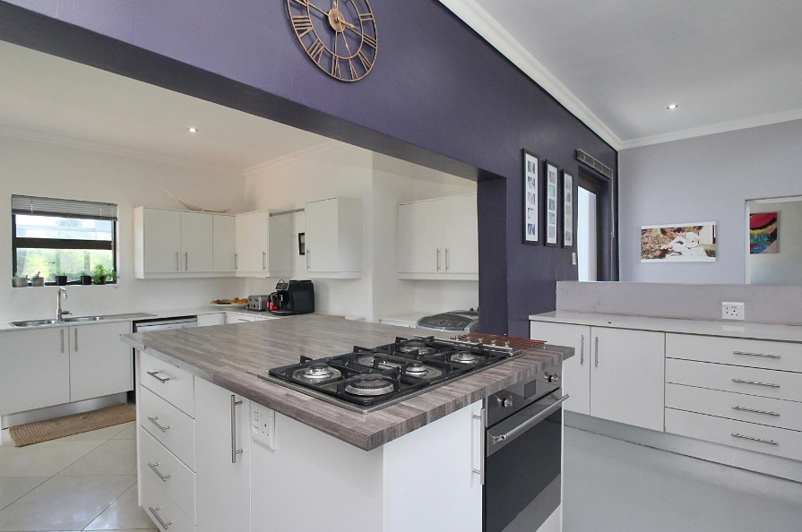 5 Bedroom Property for Sale in High Riding Country Estate Western Cape